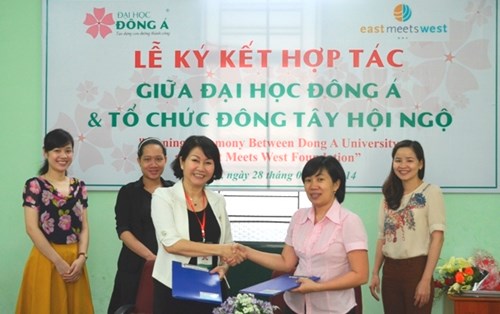 Hợp tác đào tạo nhân lực CLC với tổ chức Đông Tây Hội Ngộ